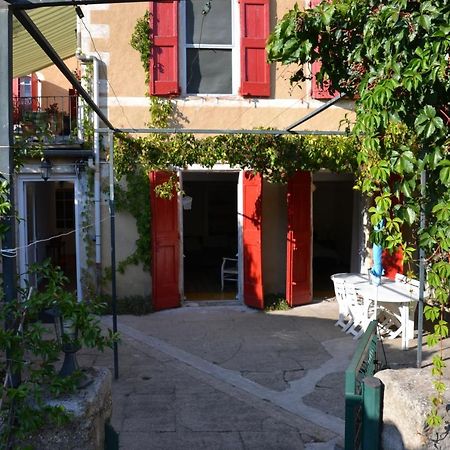 St Jean Du Gard : Spacious Apartment With Use Of Pool Saint-Jean-du-Gard Luaran gambar