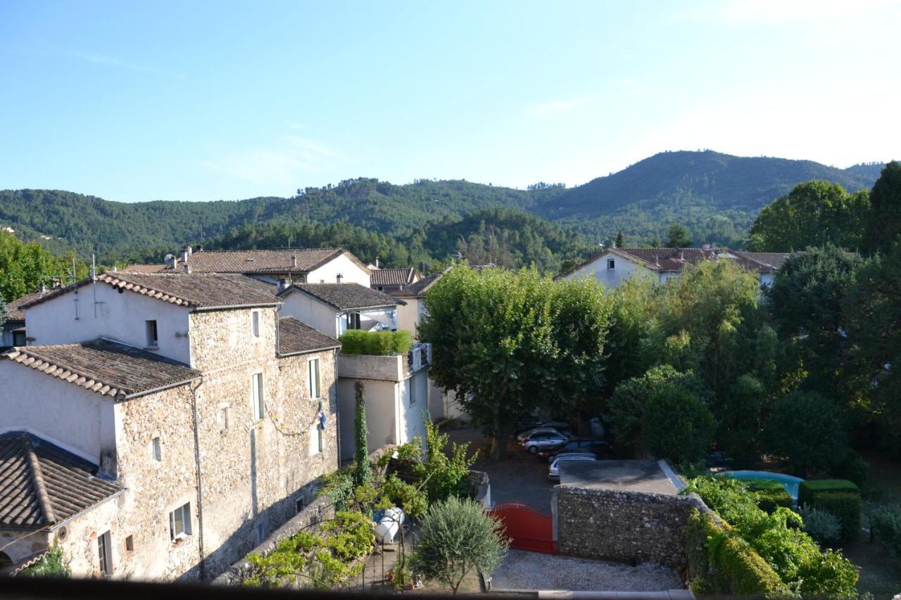 St Jean Du Gard : Spacious Apartment With Use Of Pool Saint-Jean-du-Gard Luaran gambar